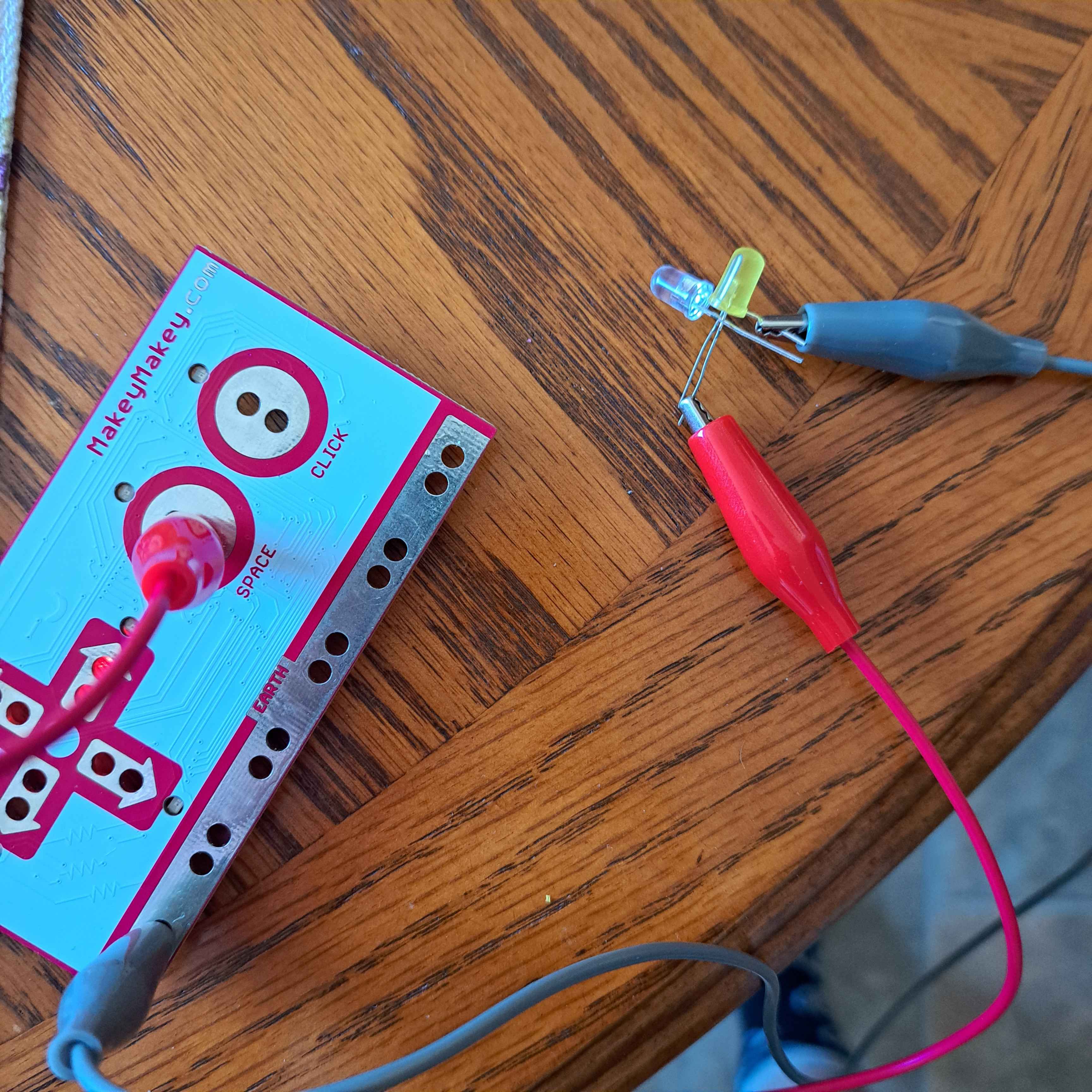 it doesn't work if the current goes through multiple LEDs