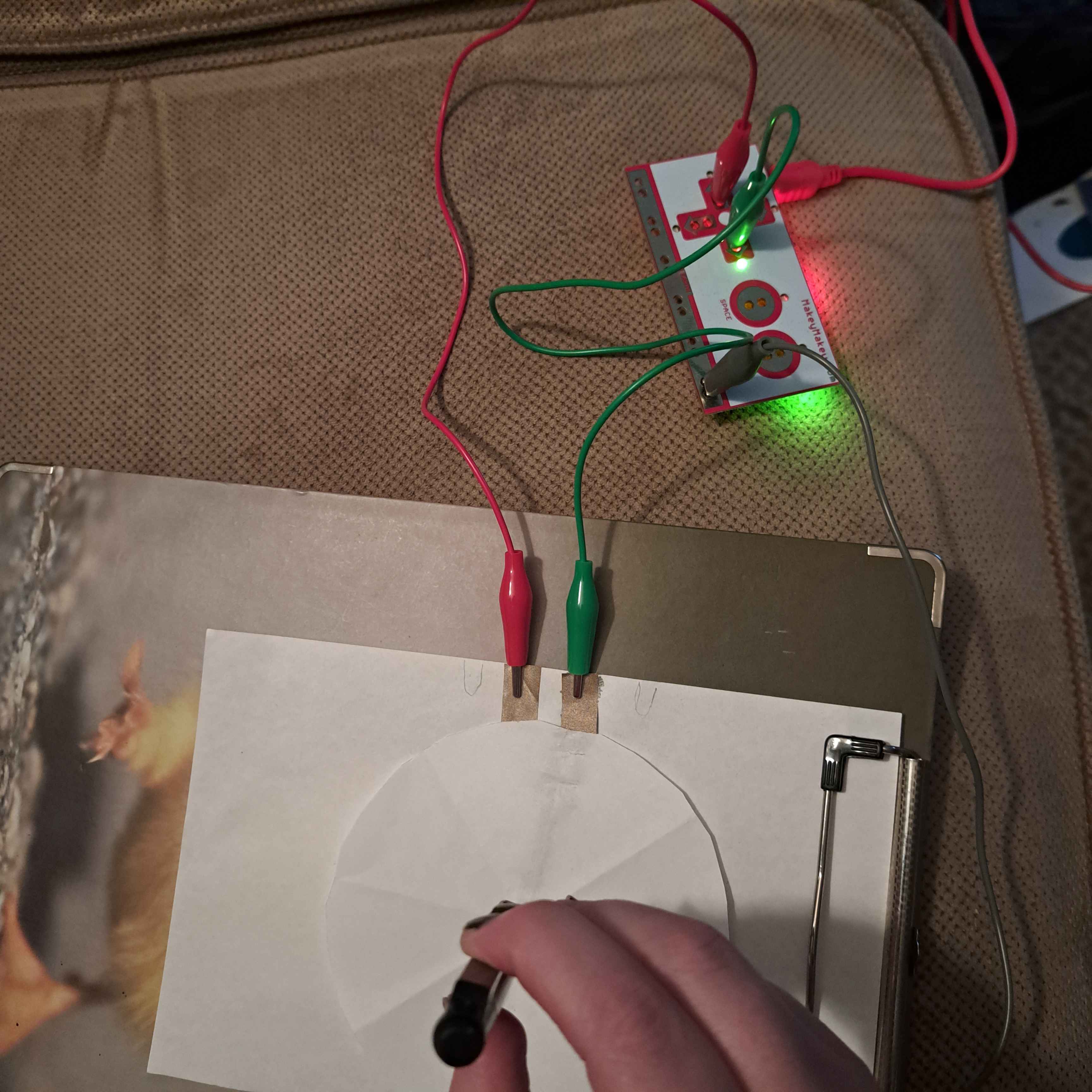 giving up and using copper tape to make the spinner work