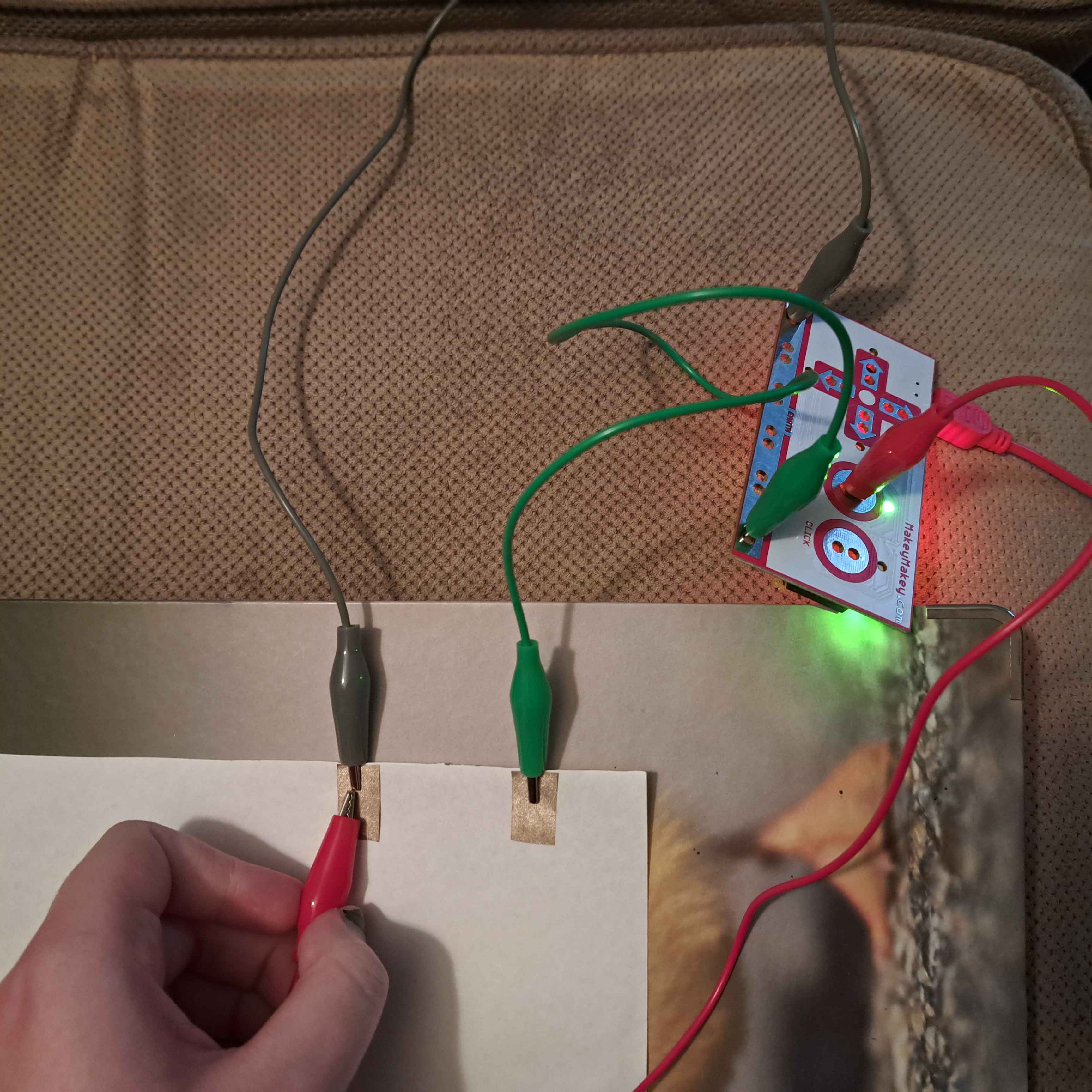 using multiple ground wires to make an OR gate
